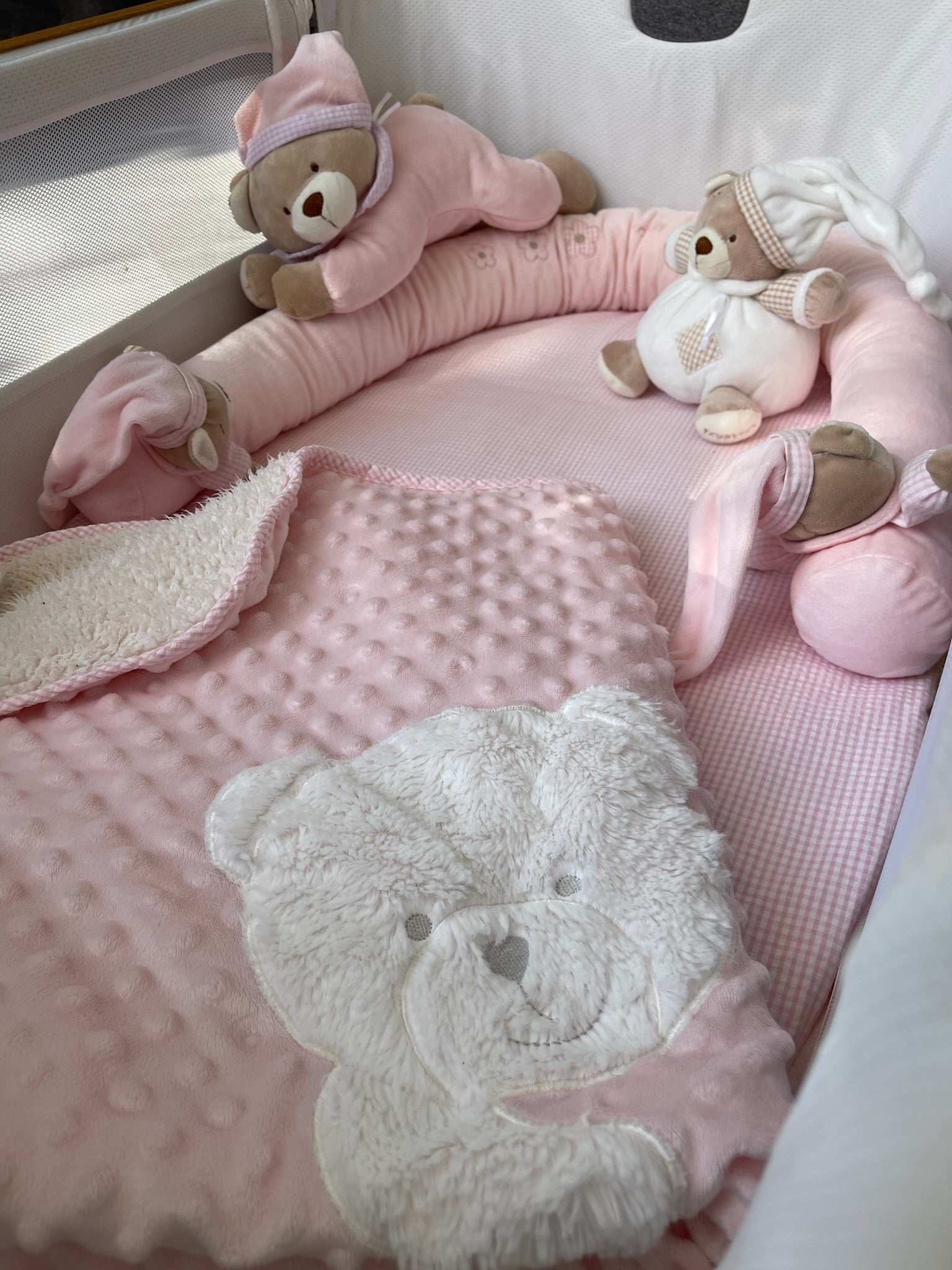 שמיכה פרוותית לתינוק - ורוד