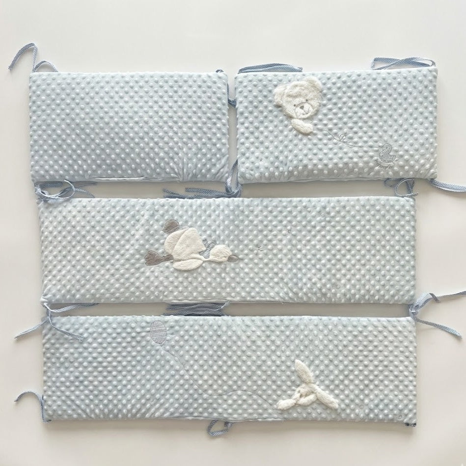 מגן ראש ומיטה מלא - כחול בועות