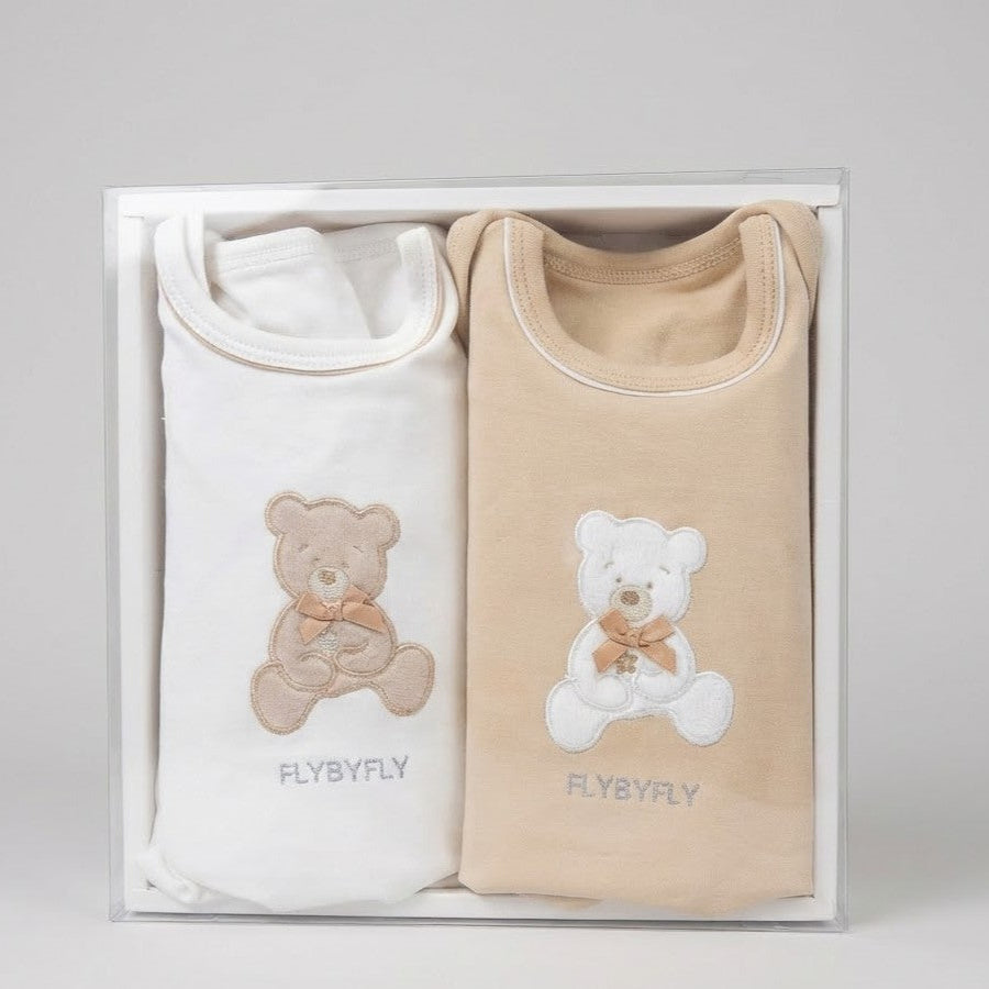 هدية للمواليد الجدد - طقم ملابس نوم بتصميم دب تيدي - أبيض/بيج
