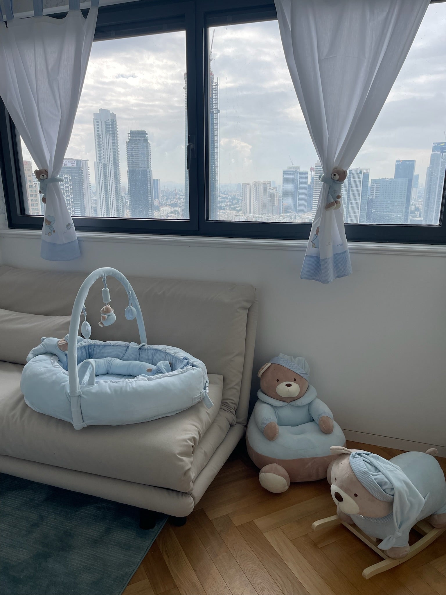 זוג חבקים אוהב - כחול