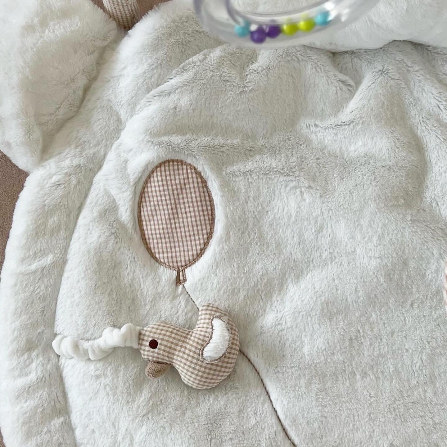 אוניברסיטה לתינוק דובי - לבן & בז'