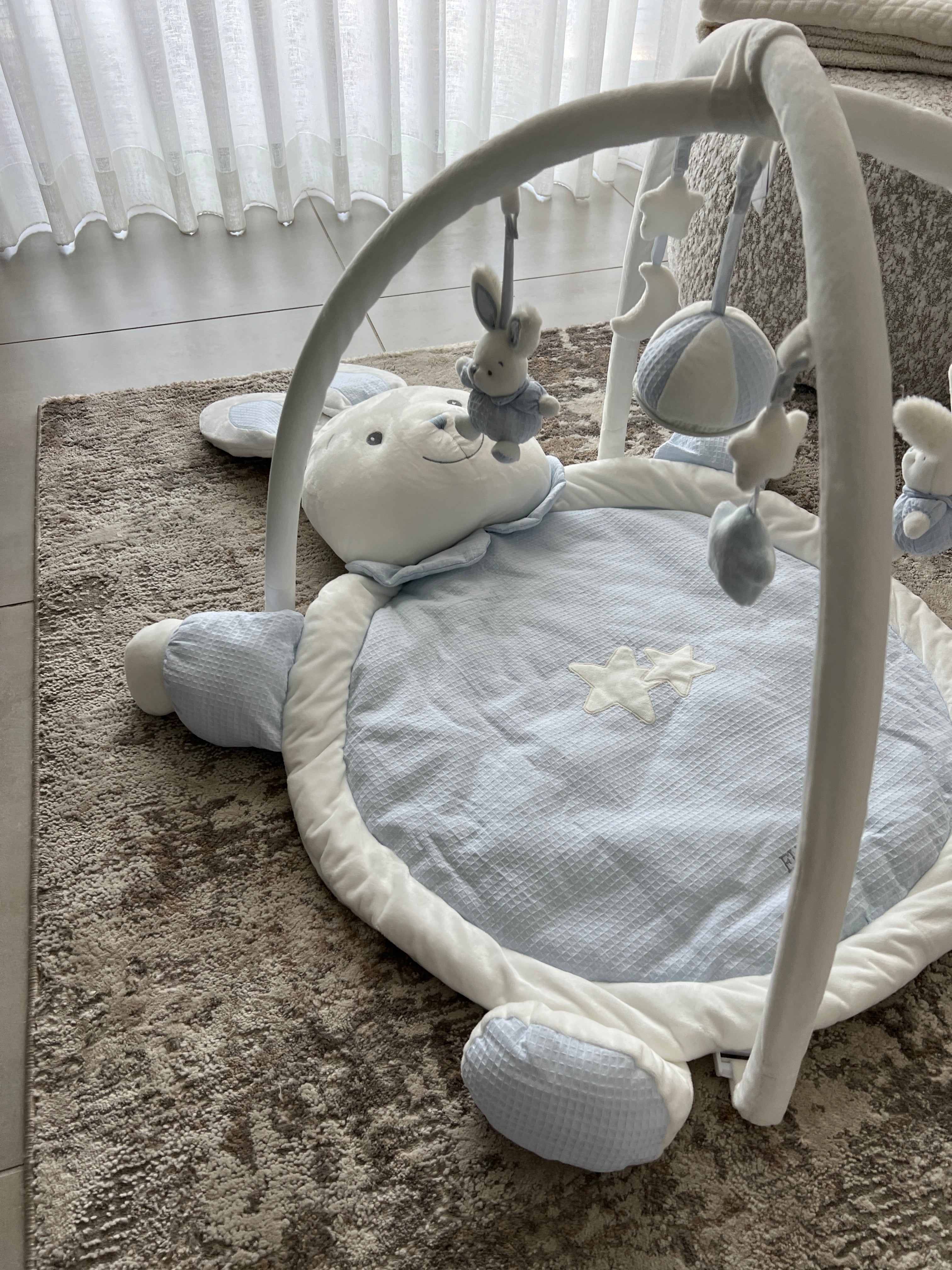 Blue Rabbit University - Mimi