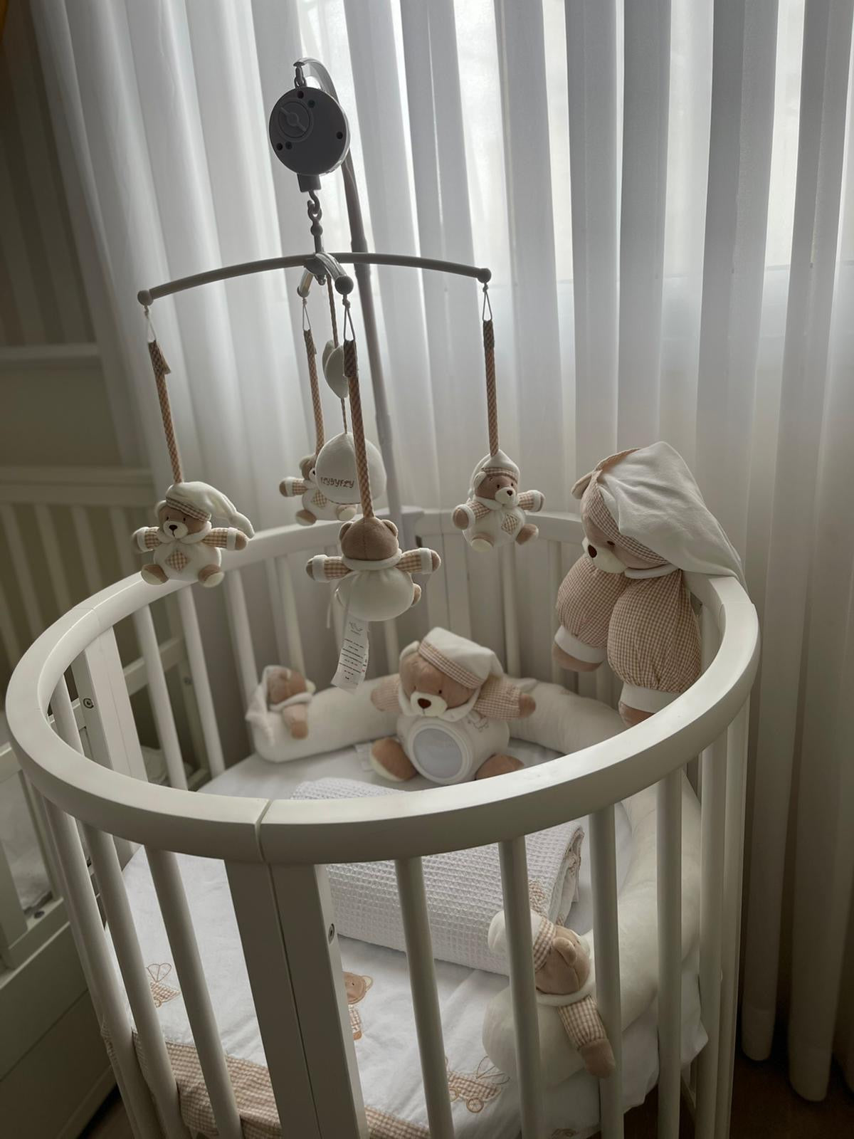 מובייל מנגן לתינוק - דובונים בז'