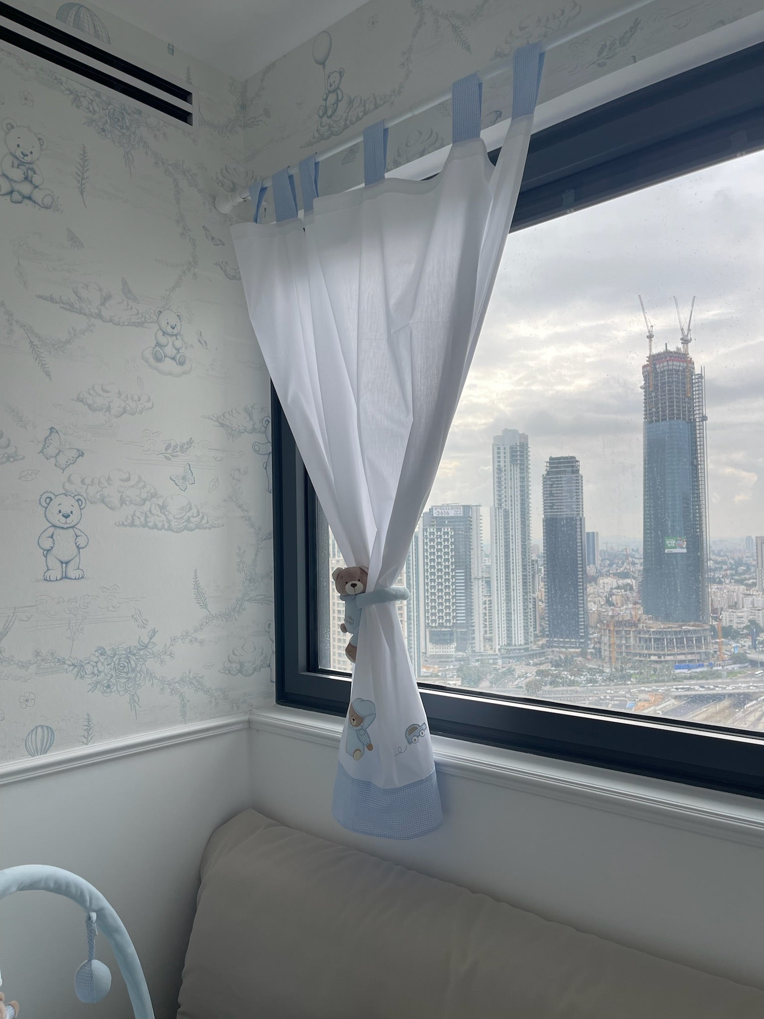 זוג חבקים אוהב - כחול