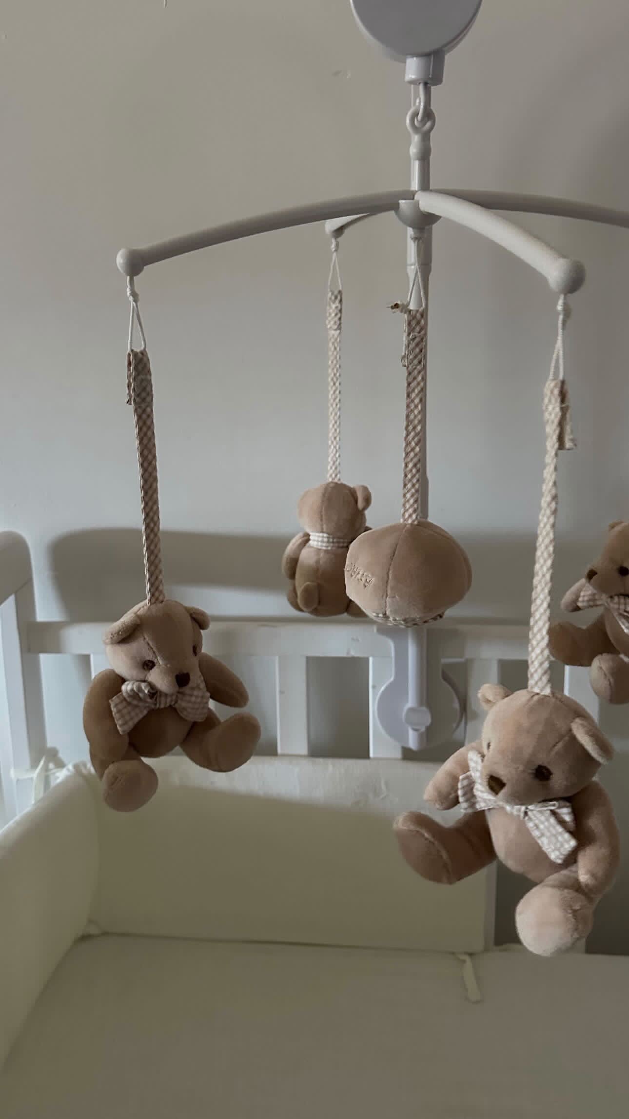 מובייל לתינוק - דובונים פופו חום