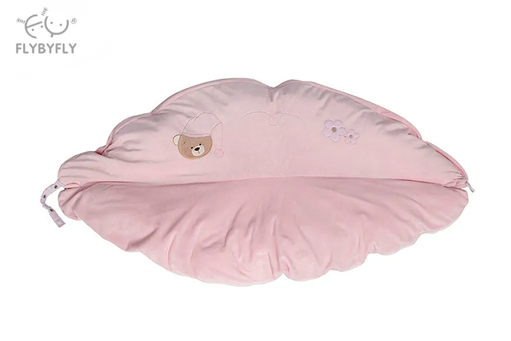 כרית הקסם-הנקה, החתלה וכורסא
- ורוד