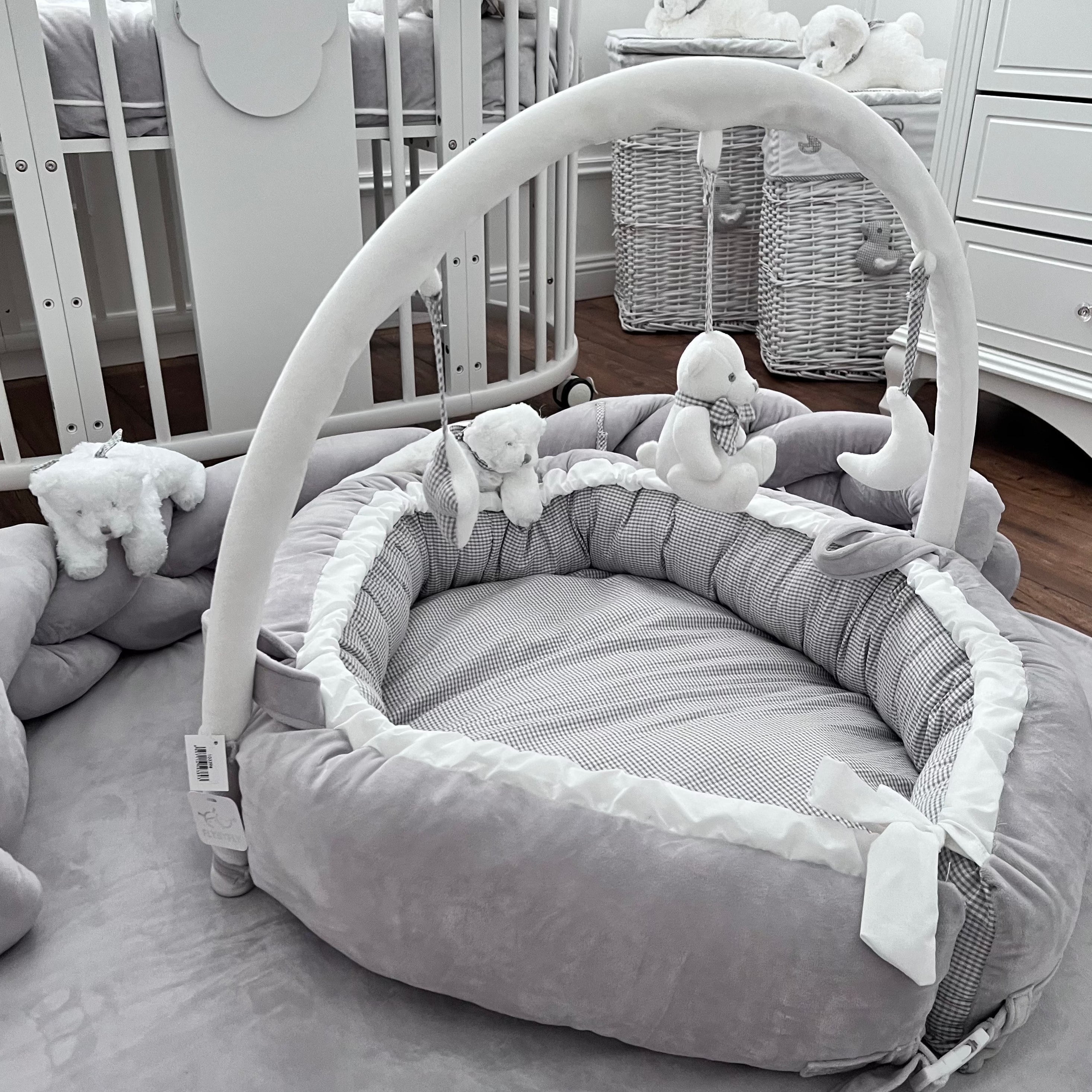 בייבינסט - אפור