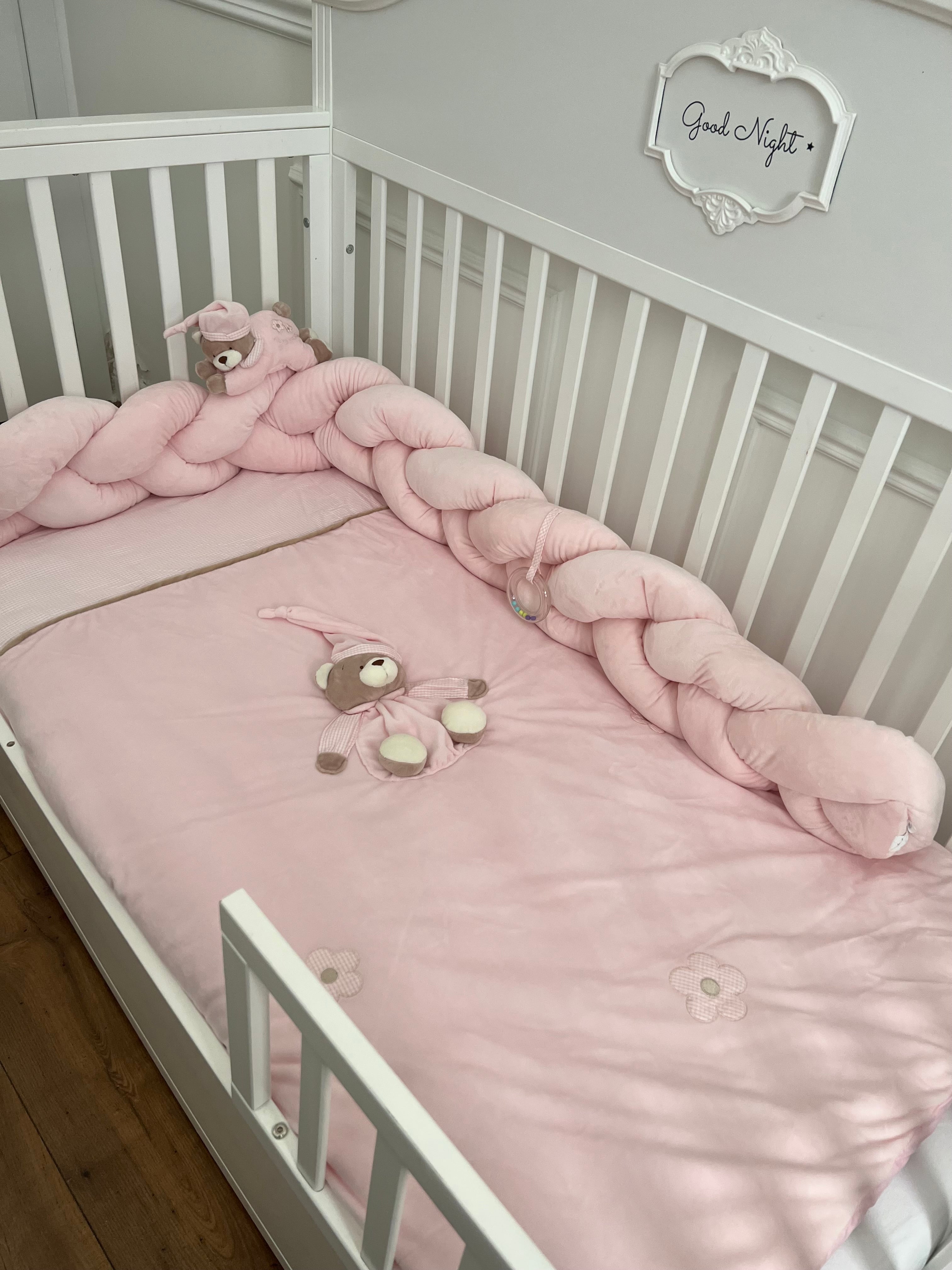 נחשוש למיטת תינוק ומעבר  - ורוד