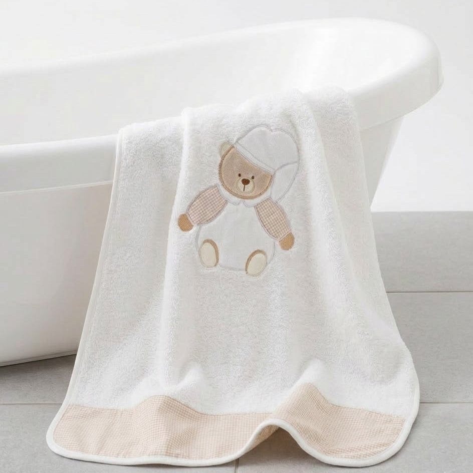 ⁨מגבת רקומה דובי - בז׳⁩